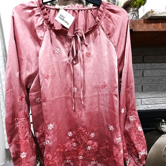 Savanna Jane Tops - NWT Womens Savanna Jane Dusty Rose Floral Embroidered Boho Blouse Size Large